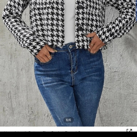 Womens Short Jacket - Picture 3 of 5